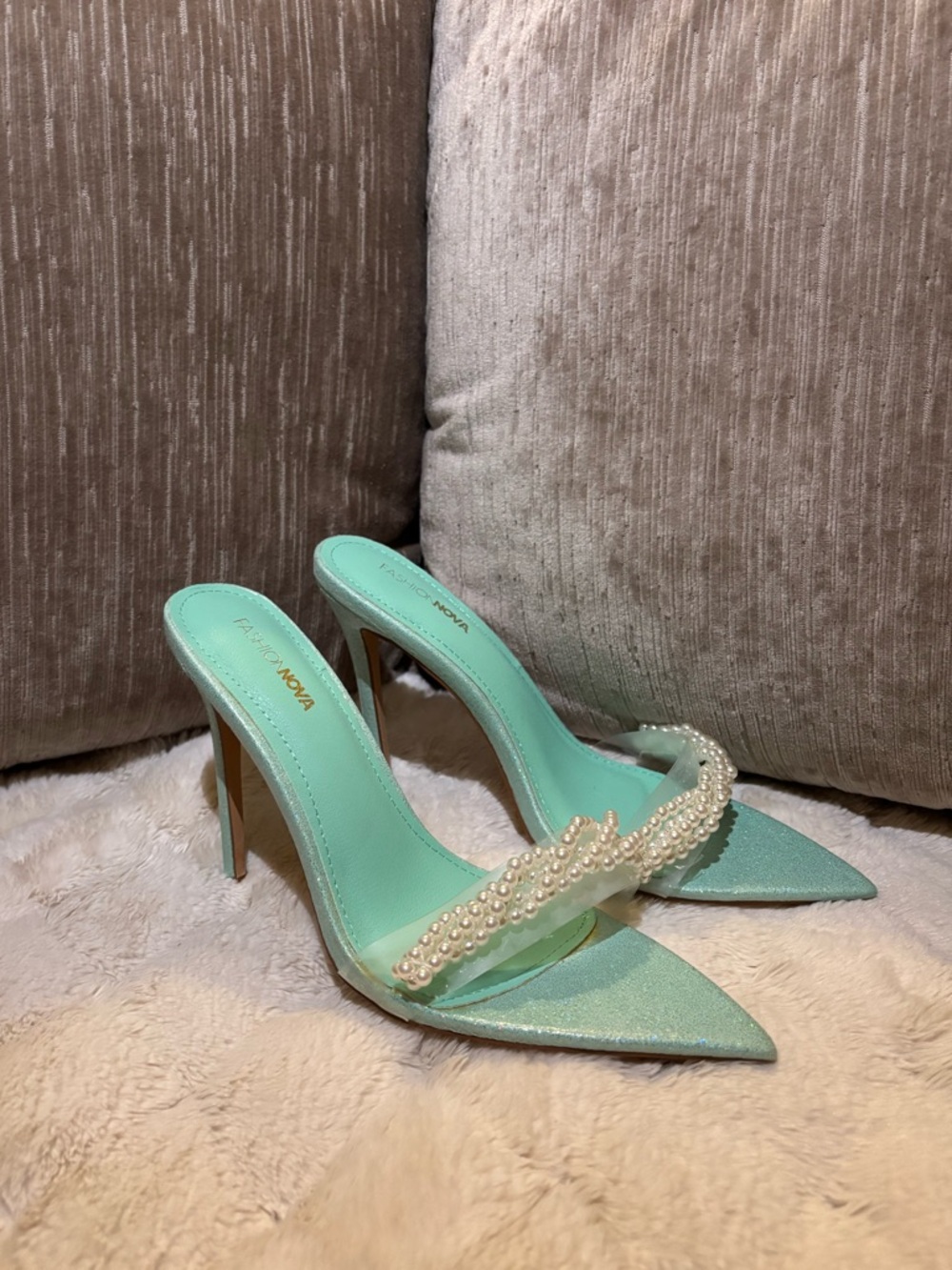 Mint Green Pearl-Strap Pointed Stiletto Heels - Picture 3 of 3